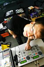 mit DJ TomCool on the decks