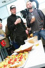 und einem leckeren Buffet und NoGhost