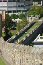 auf der chinesischen Mauer von Bellinzona