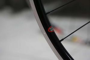 Stan's NoTubes ZTR Alpha 340 zu verkaufen