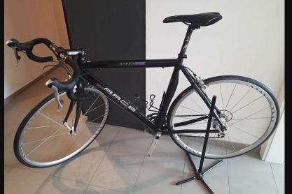 Alu rennrad mit full Ultegra 6600 mit Look pedale zu verkaufen