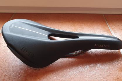 Fizik Sattel Fizik Aliante R3 Open zu verkaufen