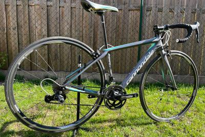 Cannondale Synapse 105 Endurance Rennrad zu verkaufen