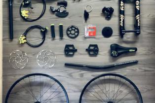 Santa Cruz V10 CC zu verkaufen