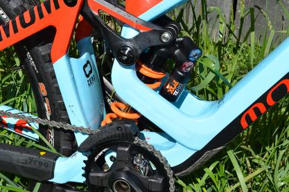 Mondraker Downhill Summum Carbon zu verkaufen