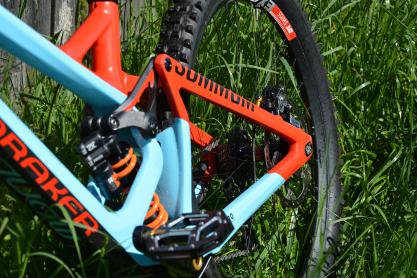 Mondraker Downhill Summum Carbon zu verkaufen