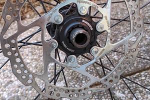Shimano MT500 zu verkaufen