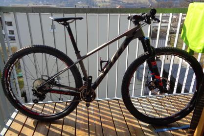 Scott Scale 29 Carbon Bike 9,7 kg  zu verkaufen