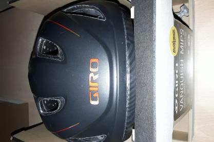 Giro Vanquish Mips zu verkaufen