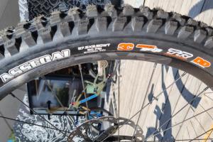 Santa Cruz Nomad 5 C 27,5" XT Coil zu verkaufen