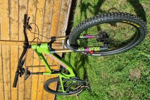 Santa Cruz Nomad 5 CC X01 AXS RSV Adder zu verkaufen