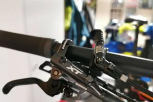 Radon Slide Carbon 140 9.0  zu verkaufen