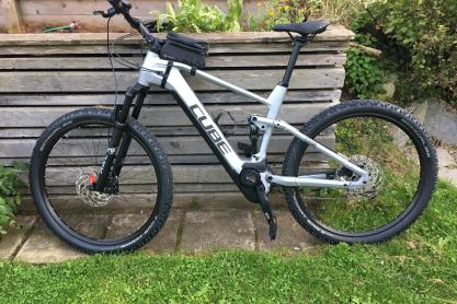Cube STEREO HYBRID 120 RACE 625 zu verkaufen