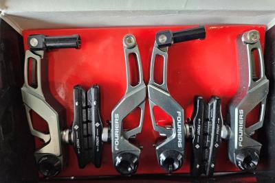  BR-DX002-001 V-Brakes CNC 300 zu verkaufen