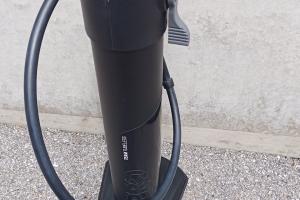 PRO Bike Gear Kompressor Team & zu verkaufen