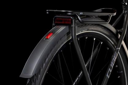 Cube Kathmandu Pro  zu verkaufen