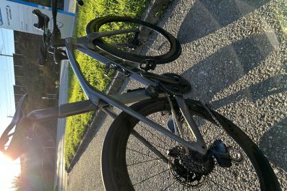Trek MADONE Projekt One Prismatic zu verkaufen