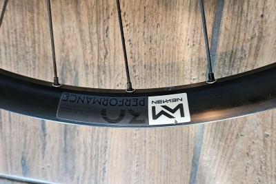 Newmen Components Performance 30 Vorderrad MTB zu verkaufen