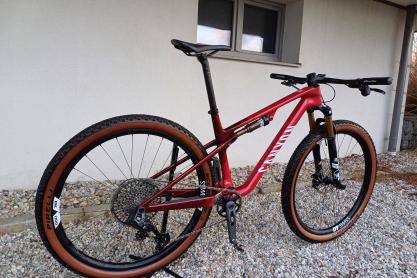 Canyon Lux World Cup CF8  zu verkaufen