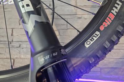 Kona Honzo ESD Trail-Hardtail zu verkaufen
