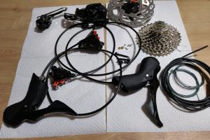 Shimano 105 Gruppe 12-fach Disc  zu verkaufen