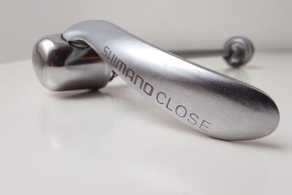 Shimano 600 Tricolor Schnellspanner  zu verkaufen