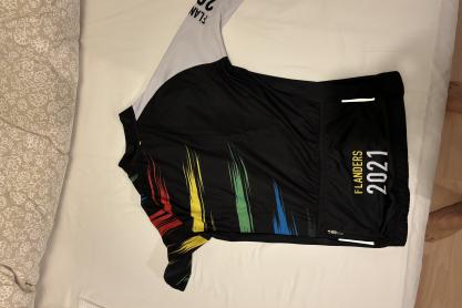 Santini Trikots  zu verkaufen