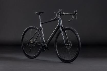 Cube Attain C:62 Race zu verkaufen