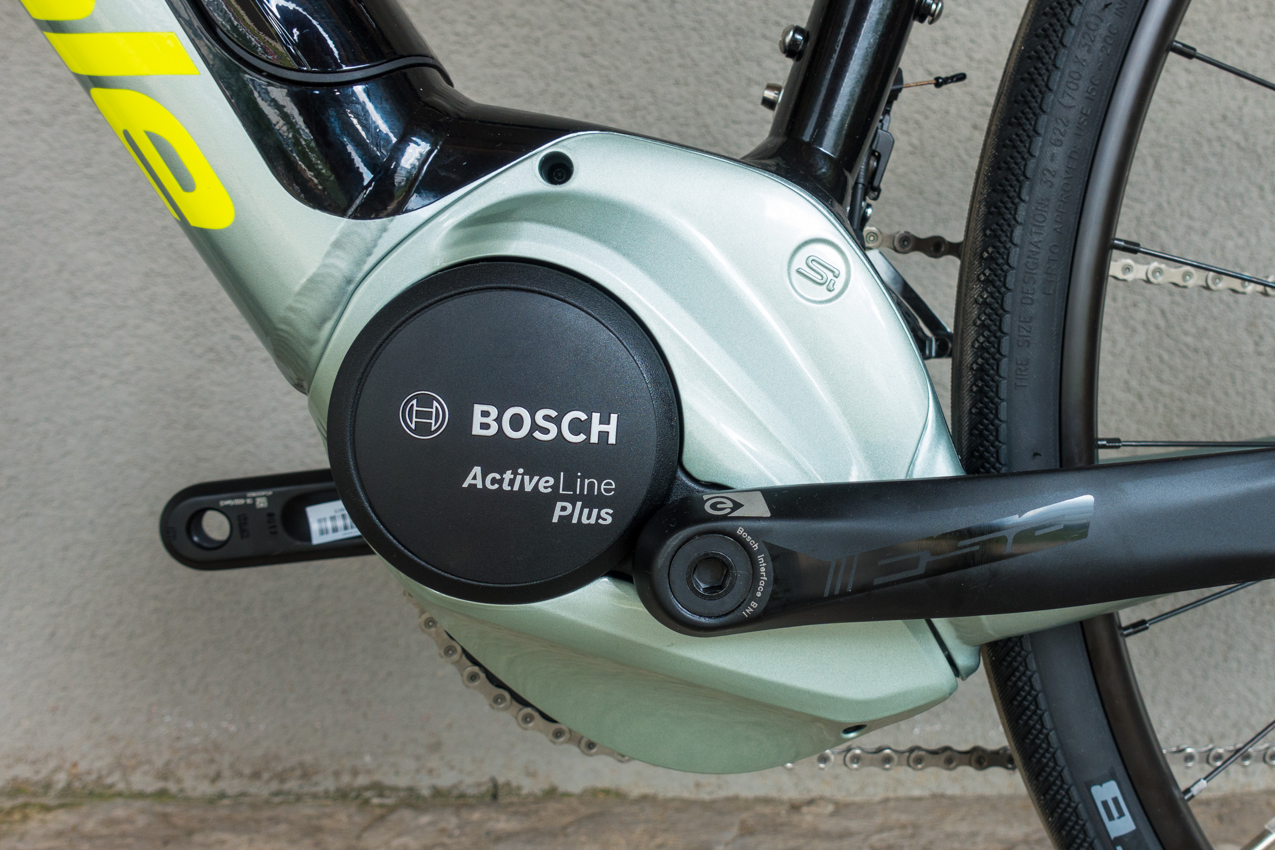 #1 Die dritte Generation des Bosch Active+ Mittelmotors leistet max. 250 Watt mit 50 Nm und eignet sich ideal für Rennräder.