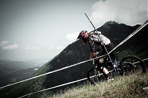 24h Downhill - Race the Night