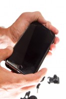 Unser IPhone 6S konnte spielend leicht, ohne jeglichen Kraftakt, in das Phone Case eingesetzt werden.