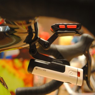 Potenter Front-Scheinwerfer: Bontrager Ion 700R mit bis zu 700 Lumen Leuchtkraft.