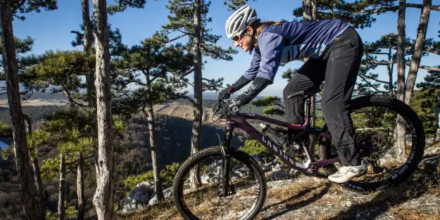 Canyon Spectral WMN CF 9.0 EX