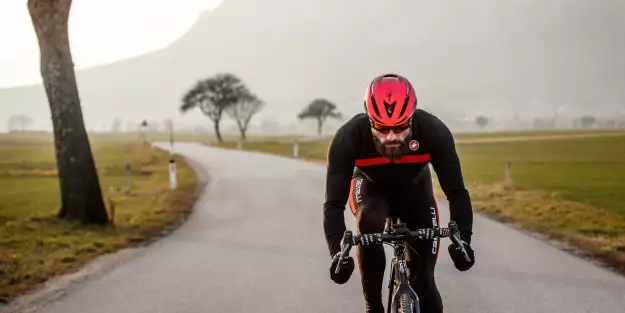 Specialized S-Works 7 und Evade 2
