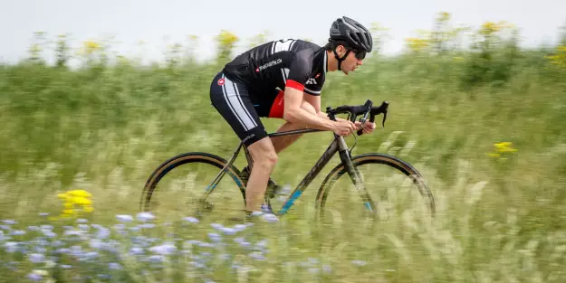 A tribute to gravel: Fuji Jari 1.1