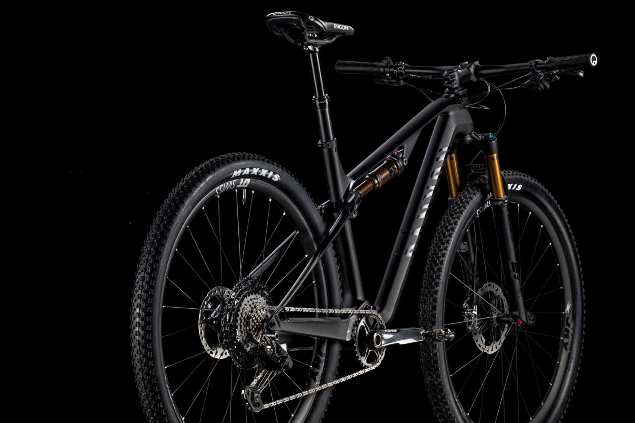 Canyon Lux CF SLX und CF SL