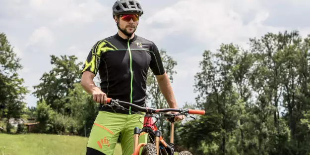 Karpos Rapid Baggy Short & Teck Jersey