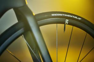 Canyon Ultimate CF Evo Disc
