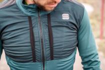 Der Brustbereich der Supergiara Jacket ist besonders warm und winddicht.
