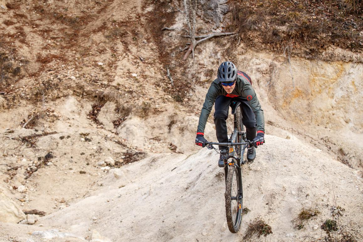 Pearl Izumi Bekleidung für die Übergangszeit