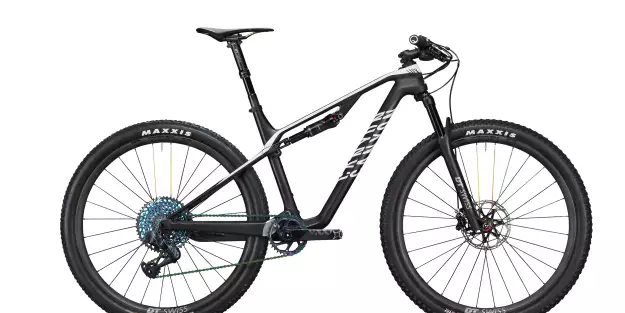 Canyon Lux CF SLX 9.0 DT LTD mit DT Swiss 232 One