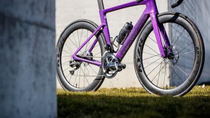 KYZR Carbon-LaufräderCarbon-Tuning für Rennrad und Triathlon: KYZR - gesprochen "Kaiser" - bietet hochqualitative Laufräder zum nice-price im Direktvertrieb.