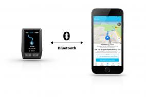 Die Verbindung zwischen Kiox und Handy erfolgt mit Bluetooth.