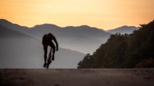 Scott Addict eRide 2021Leicht, leise, widerstandsfrei und mit natürlichem Fahrgefühl. Langzeittest des sportlichen E-Rennrads mit Mahle Elektroantrieb.