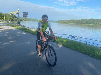 Aktuell pedaliert sie täglich für einen neuen "HMMR" am Donauradweg