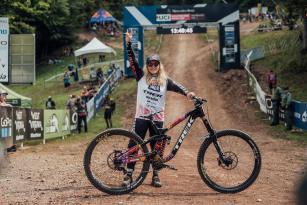 Höll gewinnt Gesamtweltcup