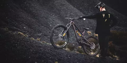 YT Capra MX Uncaged 9 & Decoy MX Uncaged 9