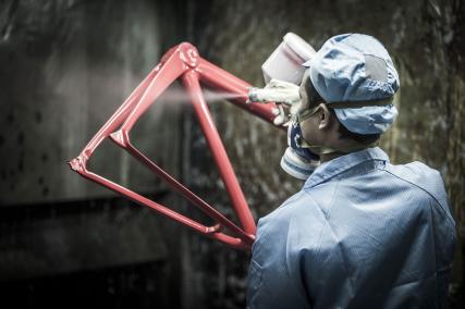 2011 wird eine neue, umweltfreundlichere Lackieranlage im zuvor bereits komplett renovierten Werk in Betrieb genommen.
