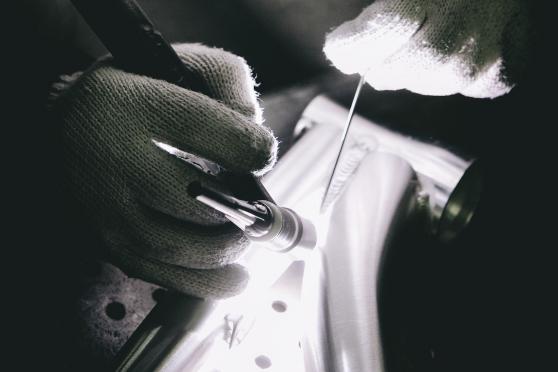 1995 wird das TIG-Schweißen von Aluminium eingeführt. Dieses Schlüsselelement in der Produktion findet sich namentlich auch in der bis heute erhältlichen MTB-Plattform MATTS (Merida Aluminium TIG-welding Technology System) wieder.