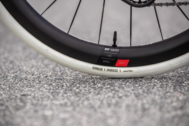 Schwalbe Pro One x Spartacus TLE Reifen